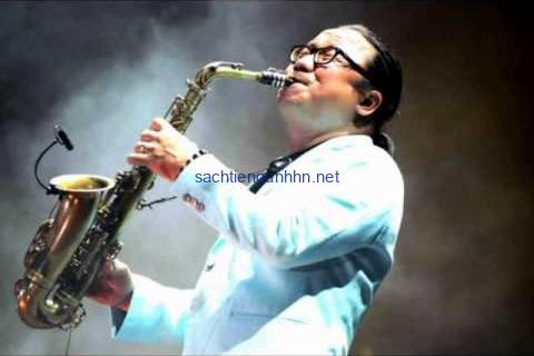 Saxophone Trần Mạnh Tuấn