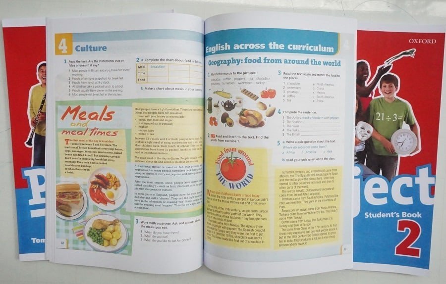 Sử dụng sách in màu 2 Project-2-Student-Book-3rd